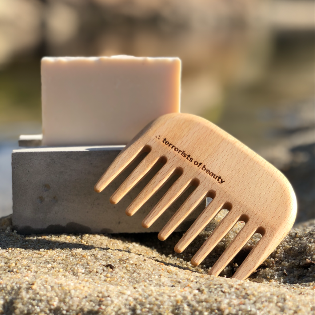 wooden comb 001 | for all hair types | ideal for curls